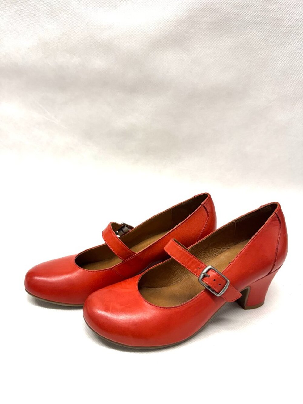 MIZ MOOZ WOMEN'S MARY JANE HEELED LEATHER PUMPS RED 37EU / 7US # T-60 - Picture 3 of 4